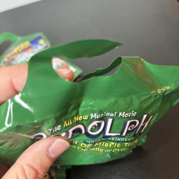 Rudolph the Red Nosed Reindeer Set of 3 Bottle Toppers Mountain Dew Premium - Picture 3 of 4